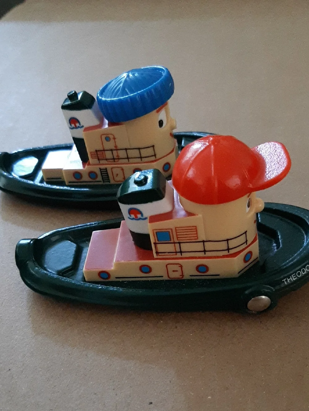 Brio Tugboats Theodore And Hank